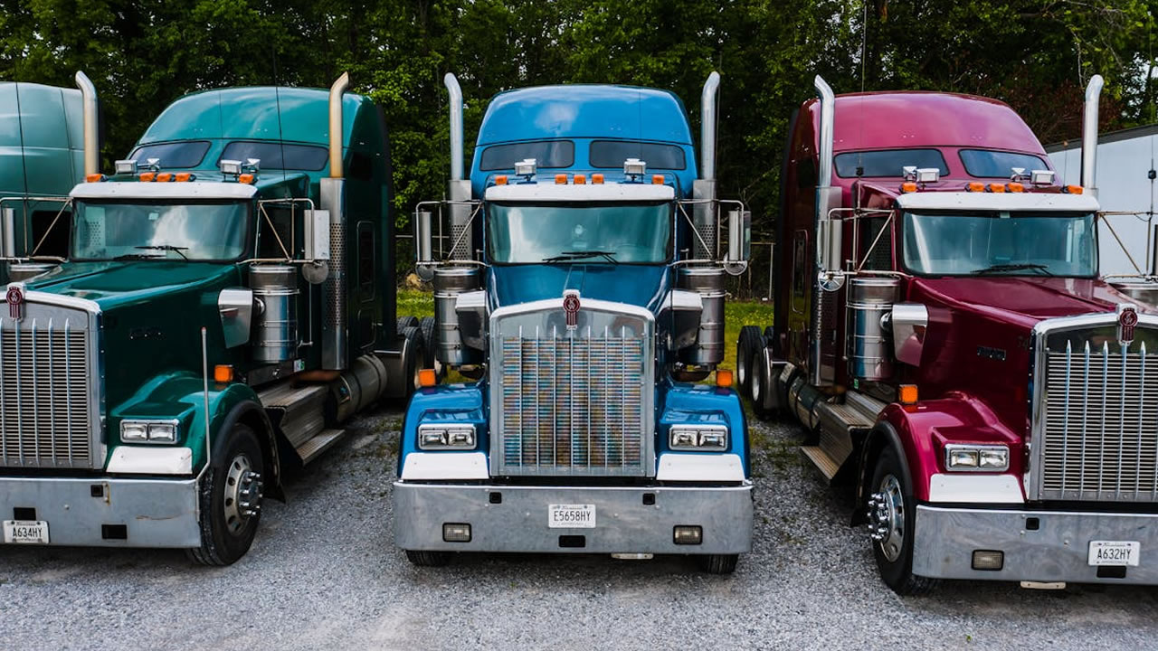 Best-Fuel-Card-for-Small-Trucking-Companies